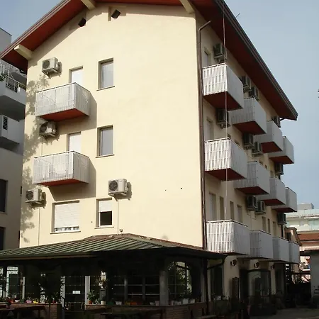 Hotel La Quercia *